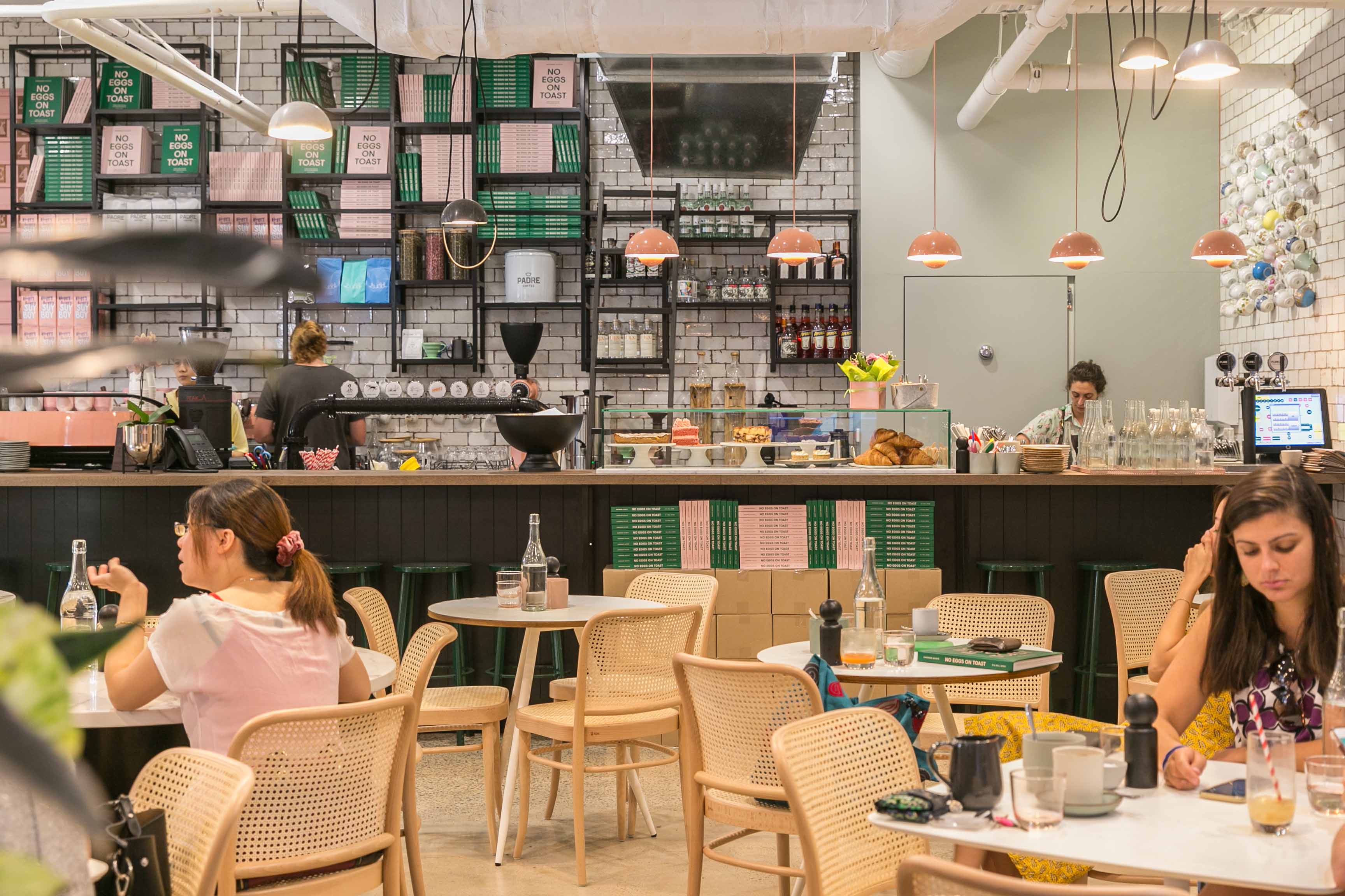 First Look Hardware Société Moves Into a Spacious New Home